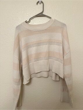 Happily tan Womens Size XL Tan/ White Stripped Knit Oversized
Cropped Sweater